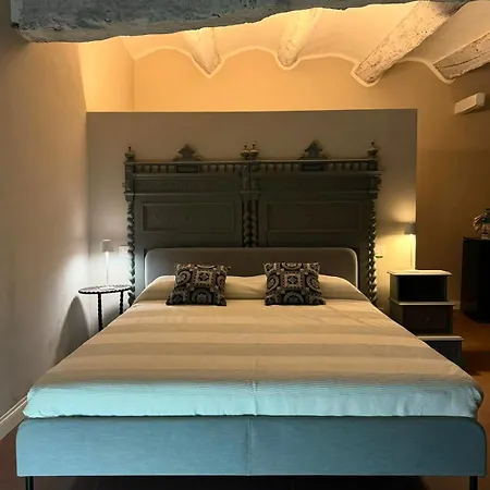Lu Con Idromassaggio E Piscina * Carignano (Piedmont)